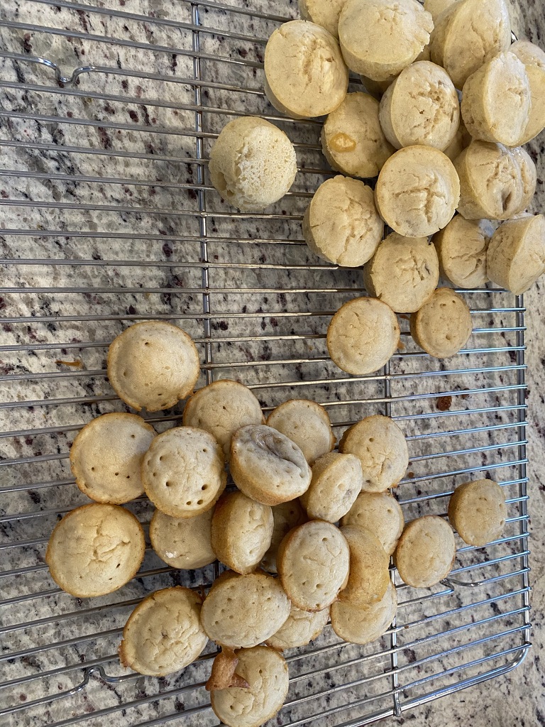 Banana Puppy Cakes